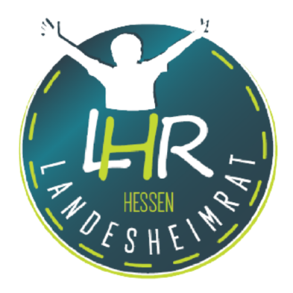 Zu sehen ist das Logo des Landesheimrat Hessen. Ein Rundes Logo in den Farben blau und grün und mit dem Schriftzug des LHR Hessen.
